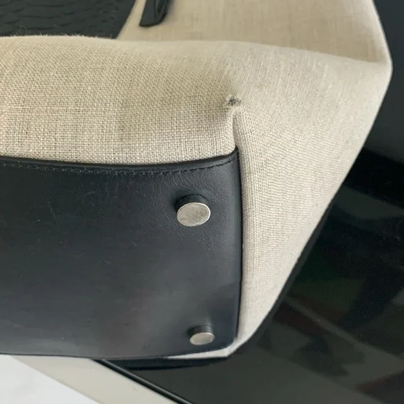 Vince black croc stamped tote - Picture 10 of 12